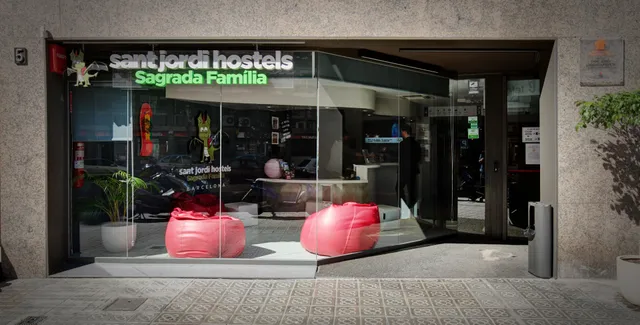Sant Jordi Hostels Sagrada Familia