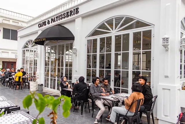 Lapidoth Cafe and Patisserie