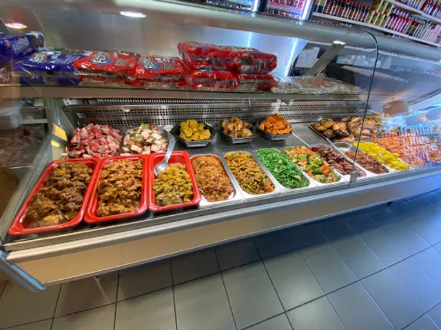 Toko Kaminah Exotic - Surinaams, Javaans en Indonesische Eethuis, Afhaal, Toko en Catering