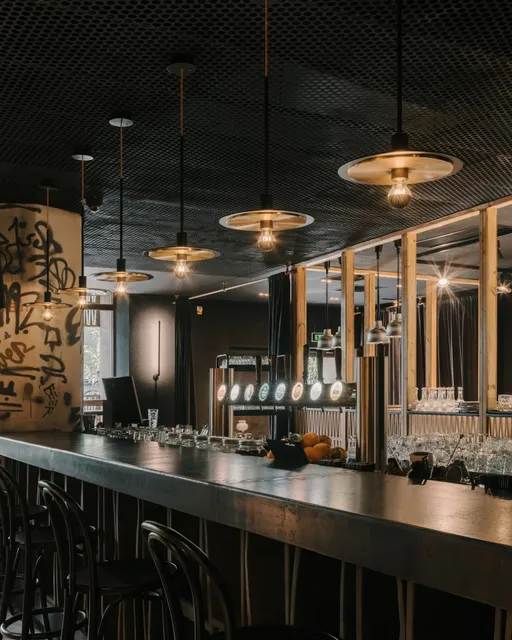 Satchashnike - Restaurant, Pub & Grill