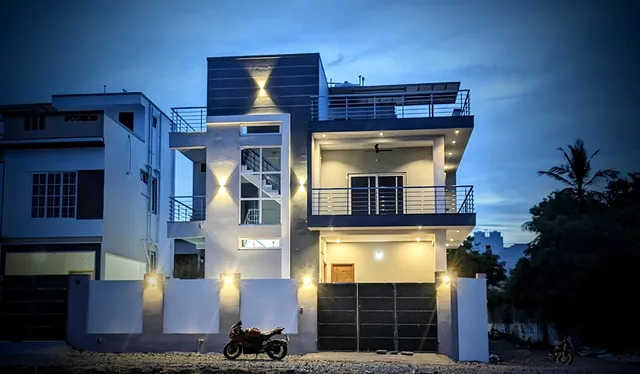 Ecrholidays/Lavish Home stays