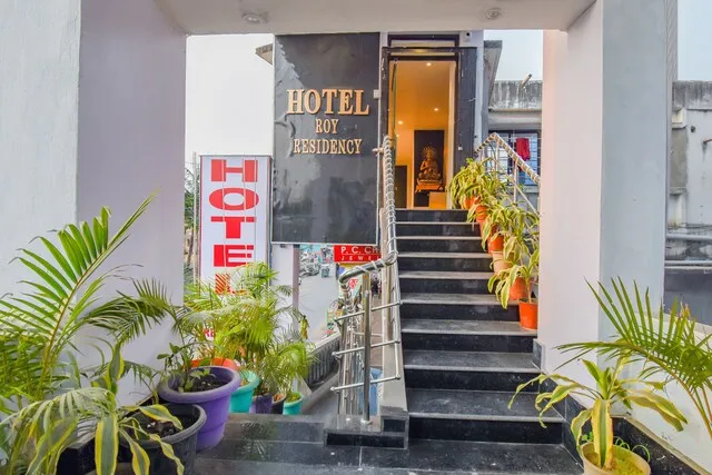 OYO Flagship 79226 Hotel Roy Residency