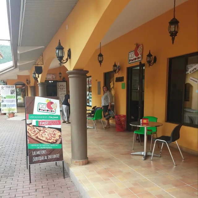 Pizzeria Re Pomodoro