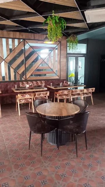 Waves 2.0 Restaurant