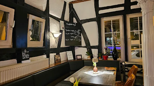 Wine Pinsa & More Restaurant