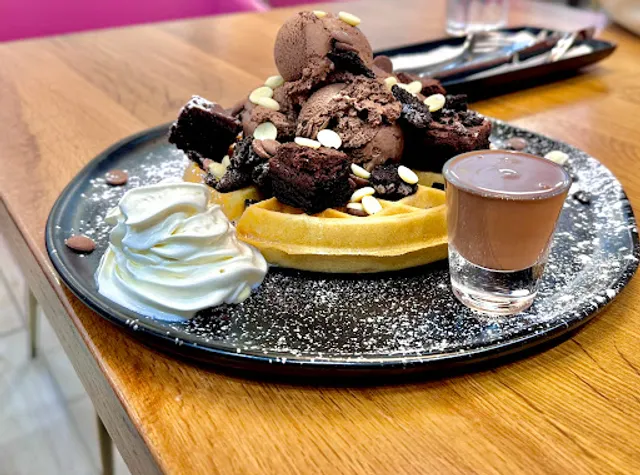 D Spot Dessert Cafe Mississauga Heartland