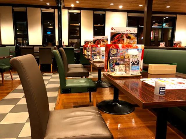 ガスト 沖縄高原店