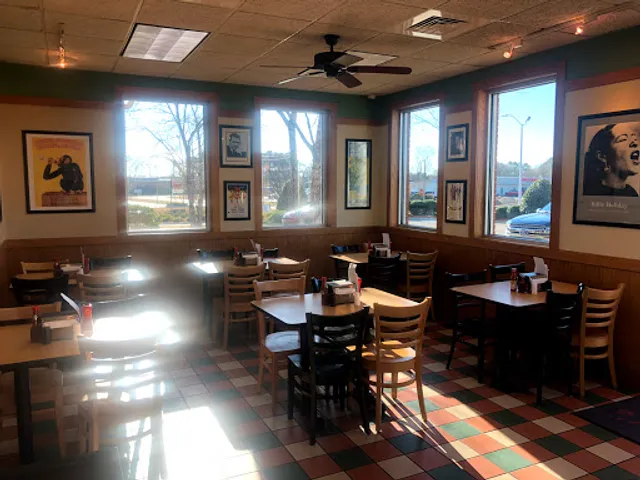 Smithfield's Chicken 'N Bar-B-Q