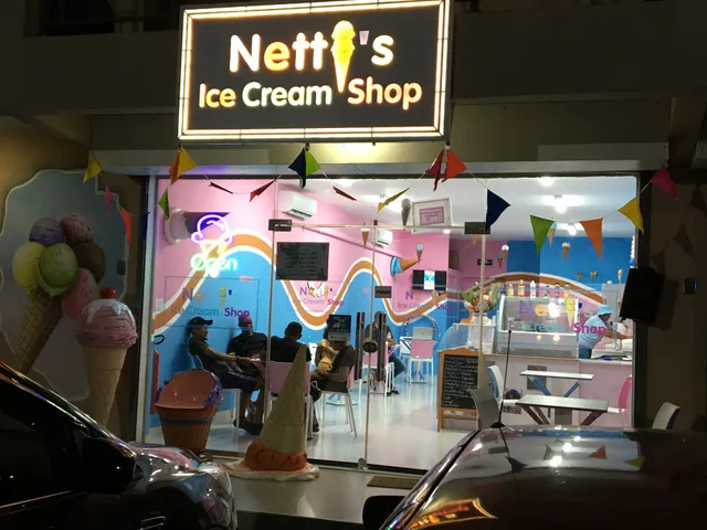 Netti's Ice Cream Shop