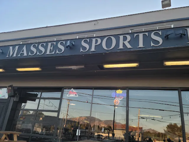 Masses Sports Bar & Grill