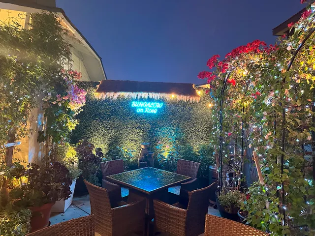 Bungalow on Rose Coastal Thai Restaurant & Bar