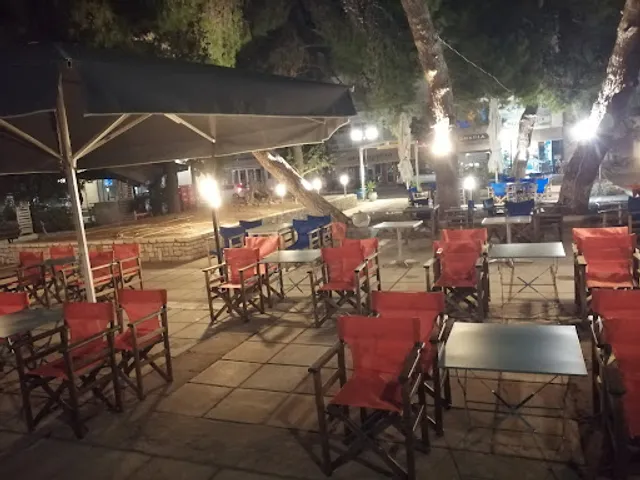 Μπάμπης καφέ