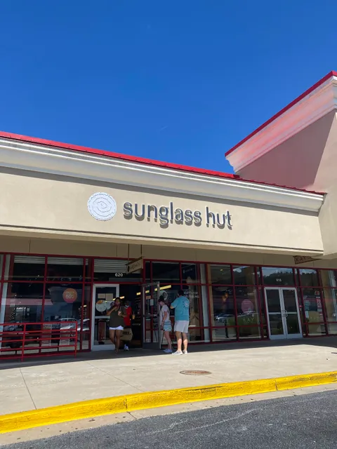 Sunglass Hut