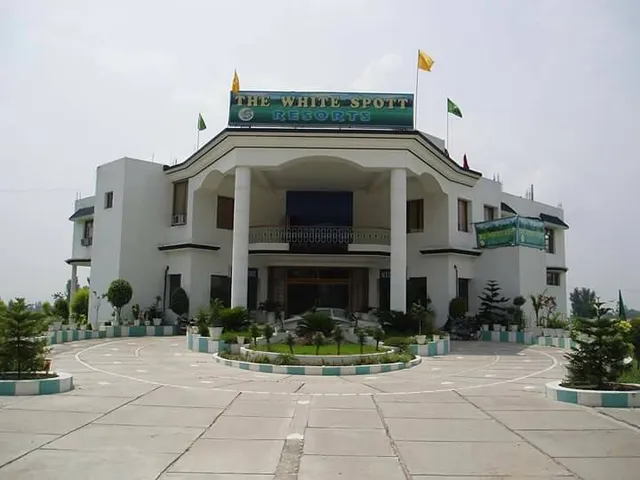 The White Spott Resorts