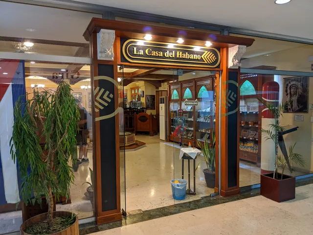 La Casa Del Habano