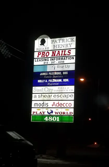 Patrick Henry Square