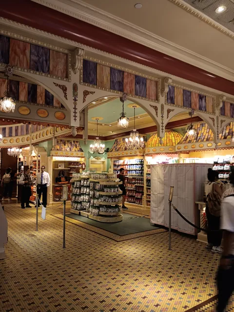 Candy Palace and Candy Kitchen