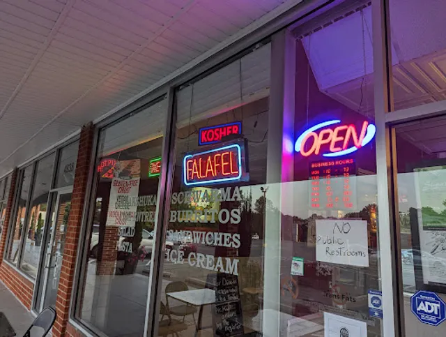 Siena's Vegetarian Pizzeria Restaurant