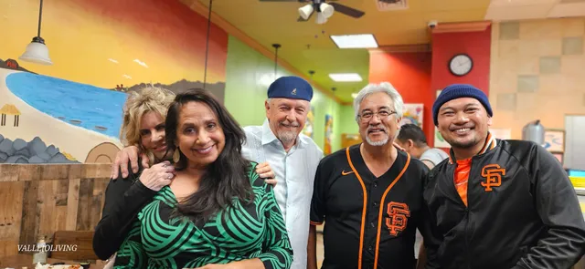 Redwood Square Shopping Center