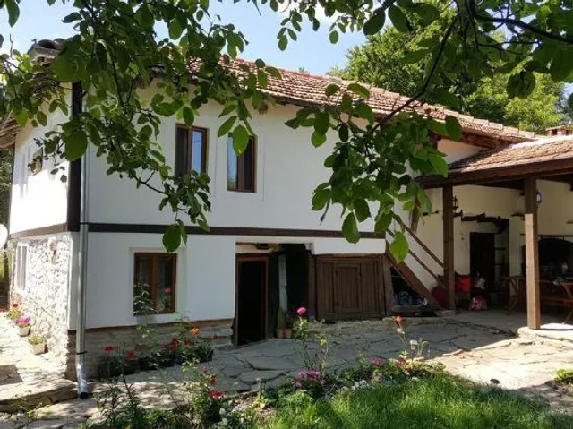 Vitanova Guest House