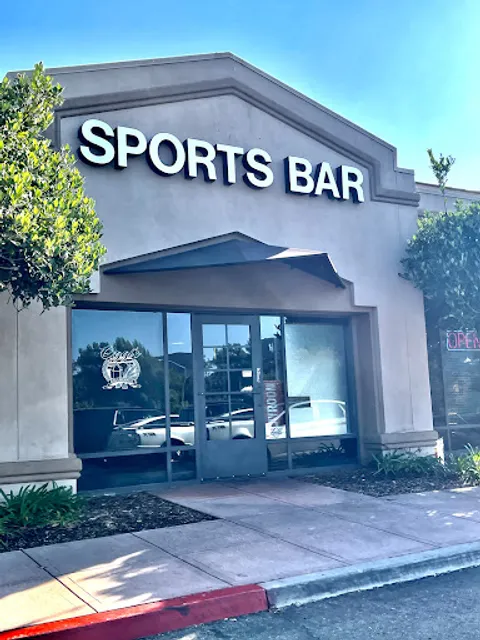 Oggi’s Sports | Brewhouse | Pizza