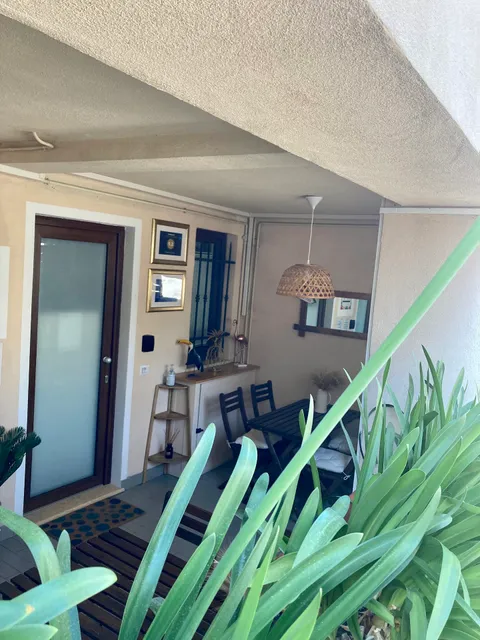 Resilienza Tropical Apartments & Room