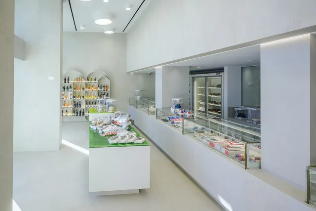 Pralina Confectioneries