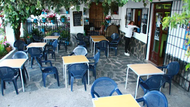 Bar Fernandez