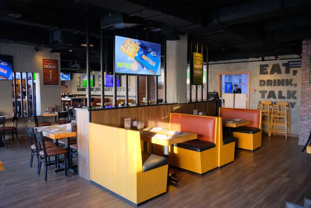 Buffalo Wings & Rings