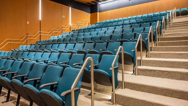 Teatro Metrô Santa Cruz