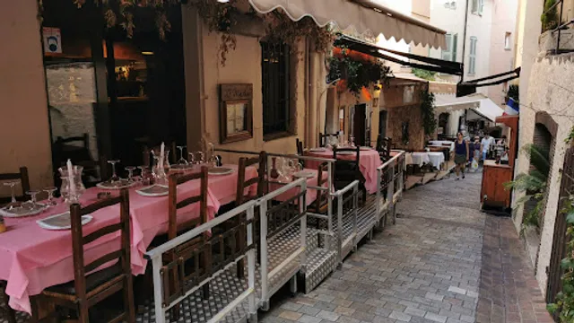 Le Chaperon Rouge - Restaurant Cannes