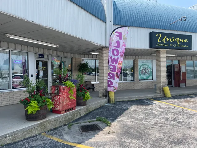 Unique Antiques & Gift Shop