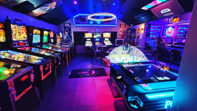 Reboot Arcade & Bar