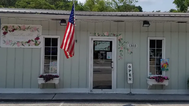 SweetPea Hill Boutique