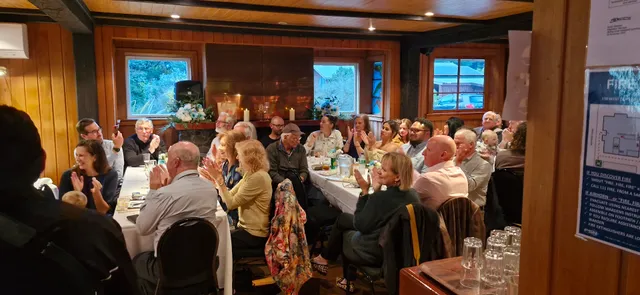 Alpine Parrot Cafe and Bar