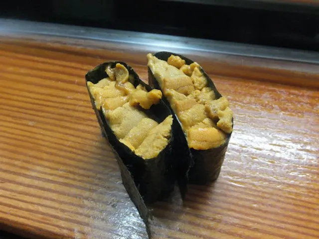 Kanpachi-Sushi