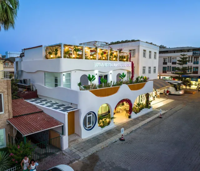 Lotus Kemer Restaurant & Karaoke