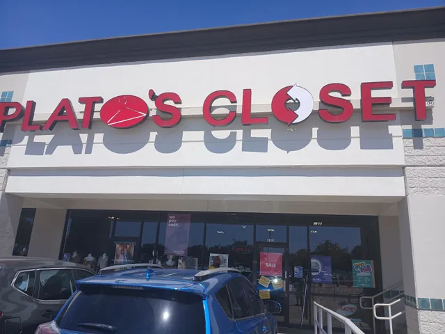 Plato's Closet - Arlington, TX