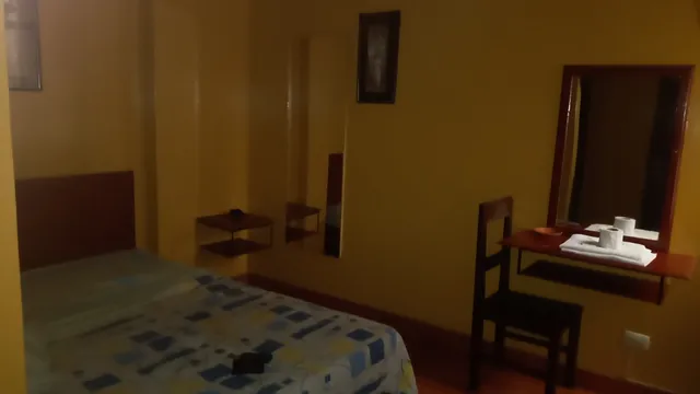 Hostal Residencial La Esmeralda