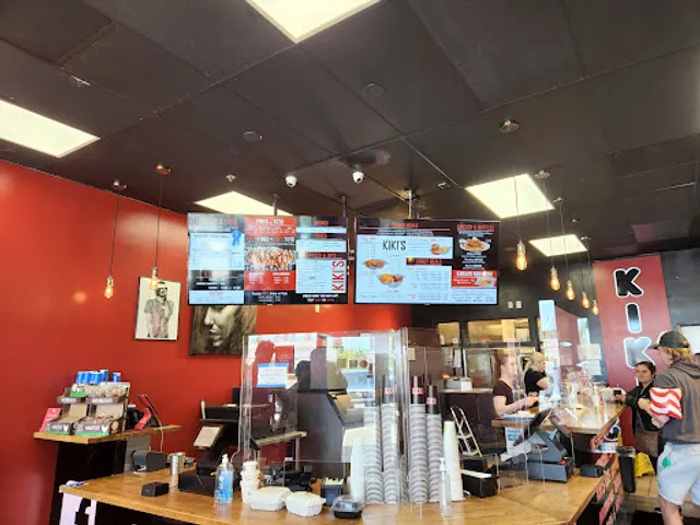 Kiki's Chicken Place