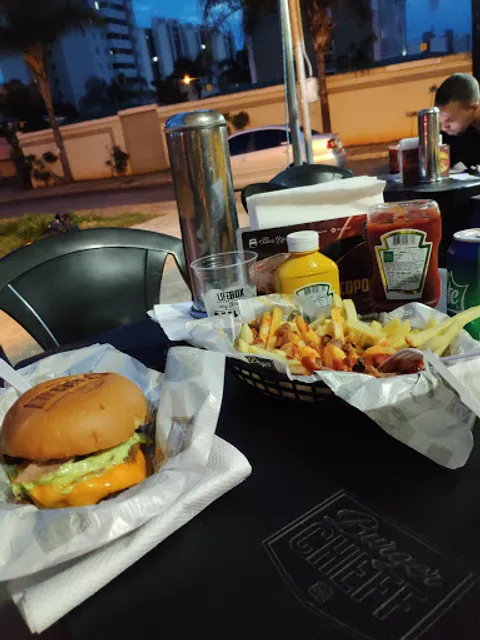 Burger Cheff - Negrão de Lima