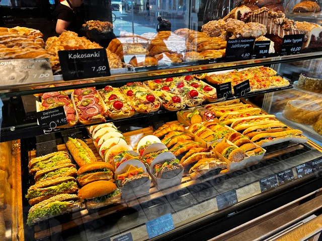 Piekarnia Bagietka (piekarnia, cukiernia, lodziarnia, bistro)