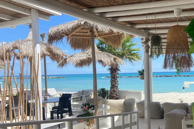 Villa Alwin Beach Resort