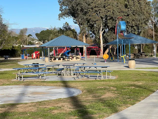 Veterans Memorial Park Community Center