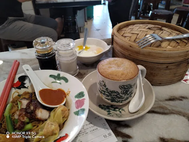 OO White Coffee Carnarvon Street