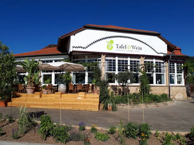 Tafel & Wein