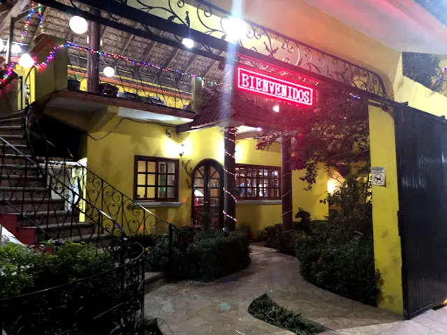 El T-Bone Restaurant Bar