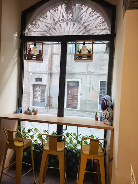 Microcosmo Bubble Tea & food 小宇宙奶茶佩鲁贾店