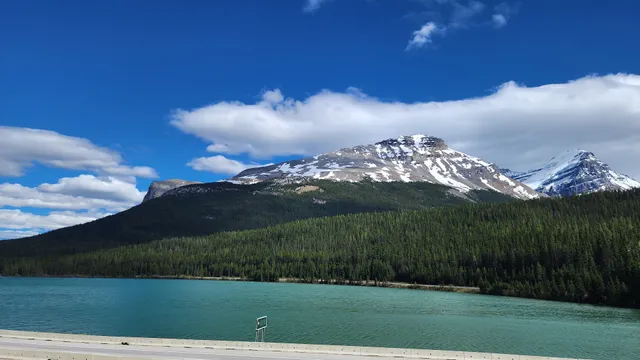 Sherbrooke Lake Trailhead