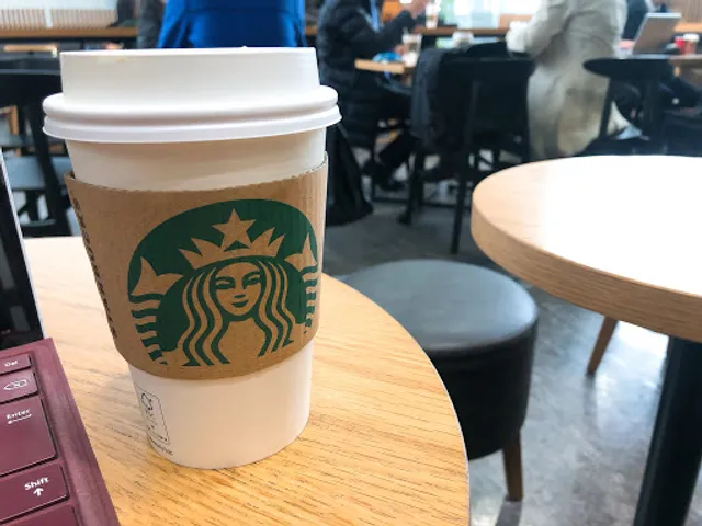 Starbucks Coffee - JR-Central Shinagawa Station Inside Ticket Gates